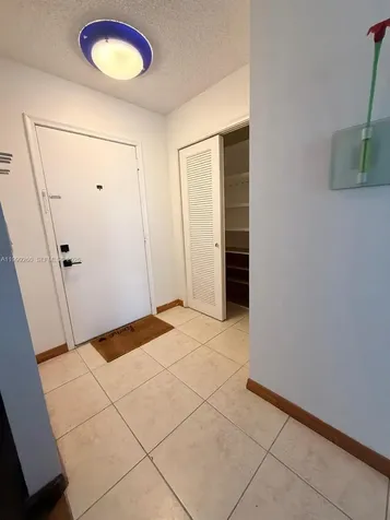 Hallandale Beach FL 33009
