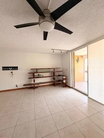 Hallandale Beach FL 33009