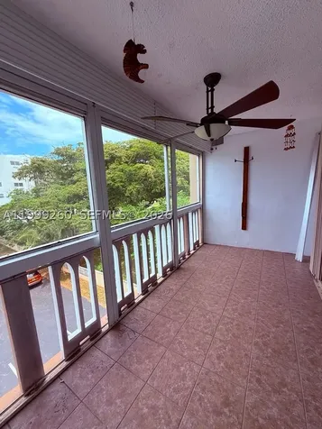 Hallandale Beach FL 33009