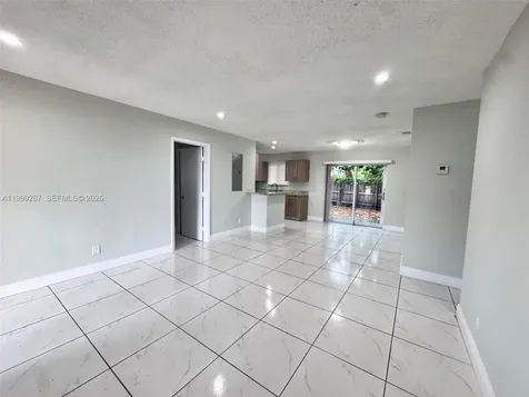 206 NW 5th Avenue Dania Beach FL 33004