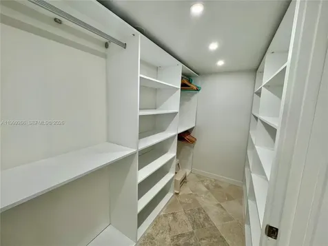 1111 Crandon Boulevard Key Biscayne FL 33149