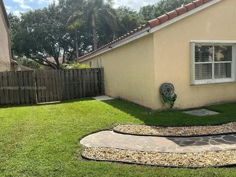 2724 Cayenne Avenue Cooper City FL 33026