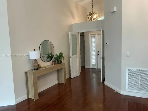 2724 Cayenne Avenue Cooper City FL 33026
