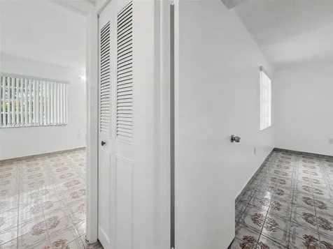 9340 W Flagler Street Miami FL 33174