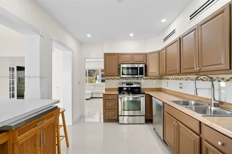 261 188th Street Sunny Isles Beach FL 33160