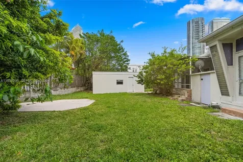 261 188th Street Sunny Isles Beach FL 33160