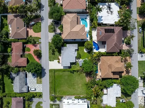 261 188th Street Sunny Isles Beach FL 33160