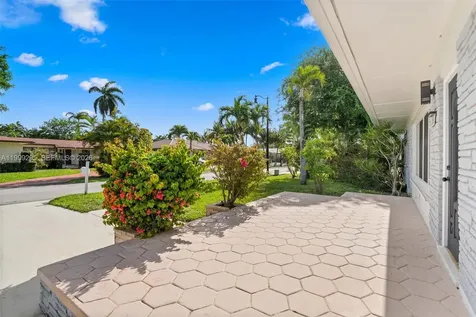 261 188th Street Sunny Isles Beach FL 33160