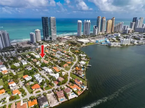 261 188th Street Sunny Isles Beach FL 33160