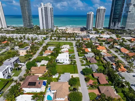 261 188th Street Sunny Isles Beach FL 33160