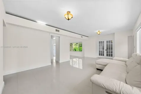 261 188th Street Sunny Isles Beach FL 33160