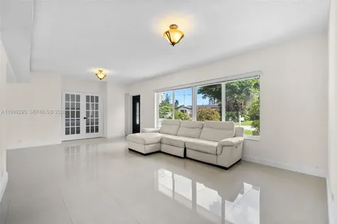 261 188th Street Sunny Isles Beach FL 33160