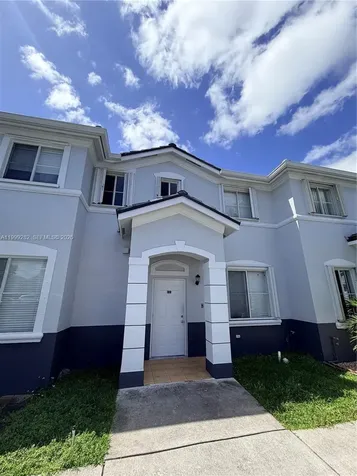 7319 NW 174th Terrace Hialeah FL 33015