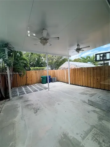 7319 NW 174th Terrace Hialeah FL 33015