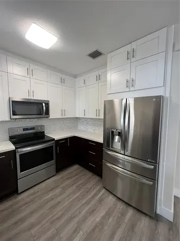 7319 NW 174th Terrace Hialeah FL 33015