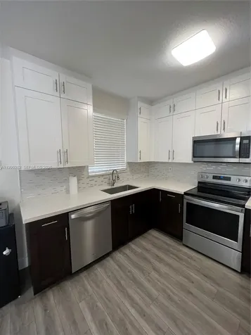 7319 NW 174th Terrace Hialeah FL 33015