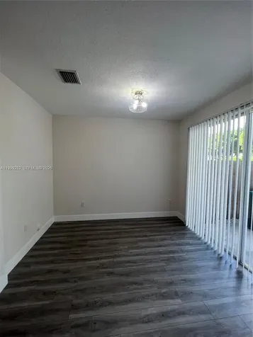 7319 NW 174th Terrace Hialeah FL 33015