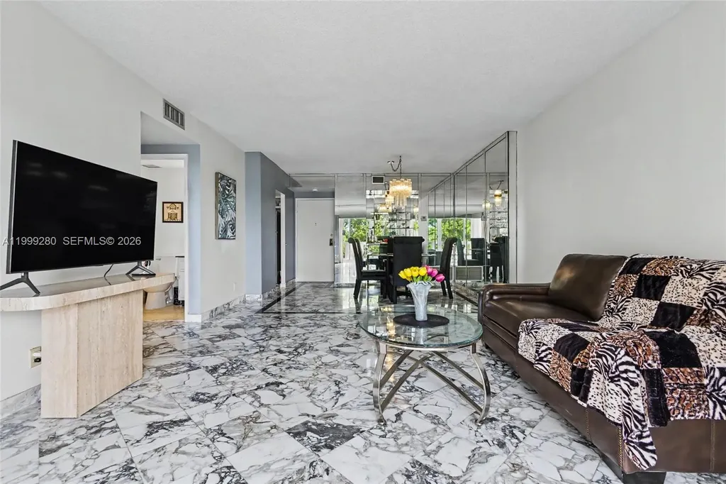 4330 Hillcrest Drive Hollywood FL 33021