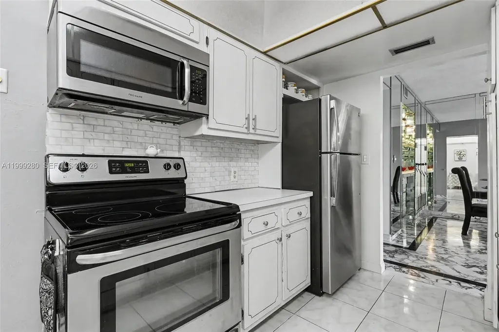 4330 Hillcrest Drive Hollywood FL 33021