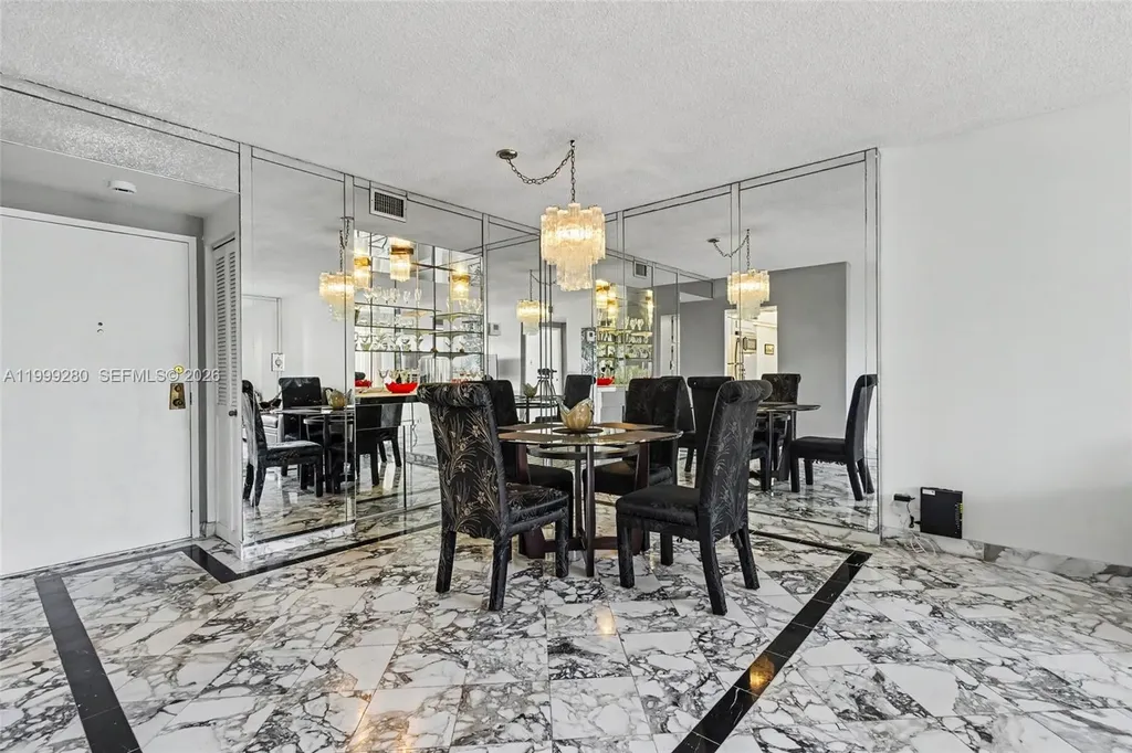 4330 Hillcrest Drive Hollywood FL 33021