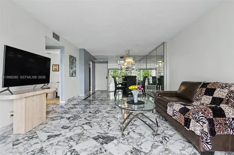 4330 Hillcrest Drive Hollywood FL 33021