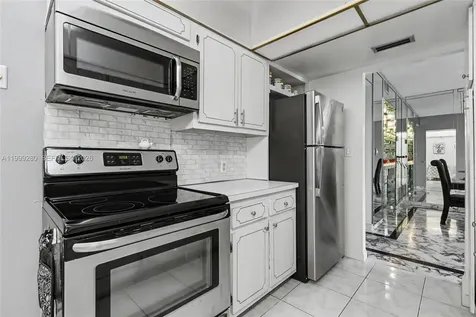 4330 Hillcrest Drive Hollywood FL 33021
