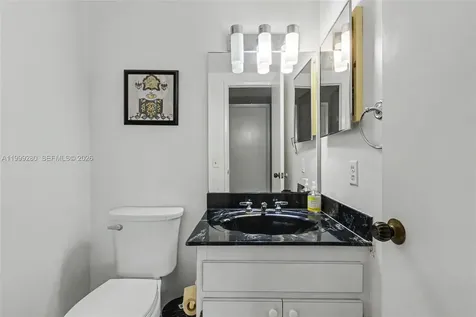 4330 Hillcrest Drive Hollywood FL 33021