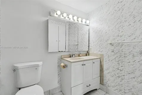 4330 Hillcrest Drive Hollywood FL 33021