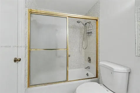 4330 Hillcrest Drive Hollywood FL 33021
