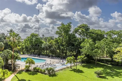 4330 Hillcrest Drive Hollywood FL 33021