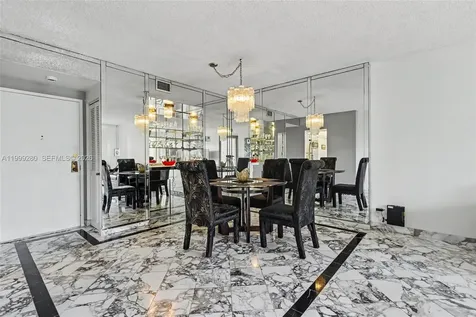 4330 Hillcrest Drive Hollywood FL 33021