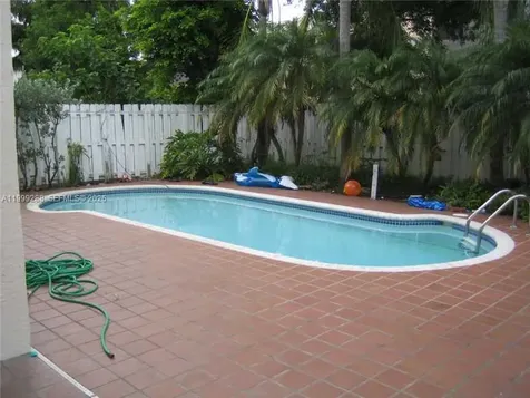 9721 SW 155 Avenue Miami FL 33196