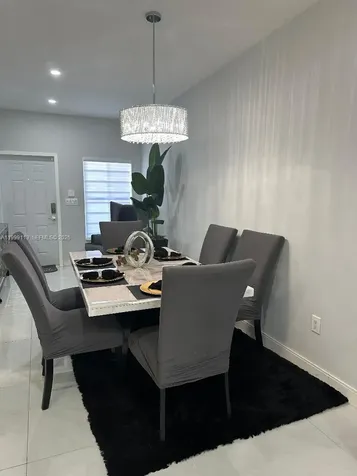 7690 S Southwood Circle Davie FL 33328