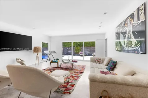 524 Warren Lane Key Biscayne FL 33149