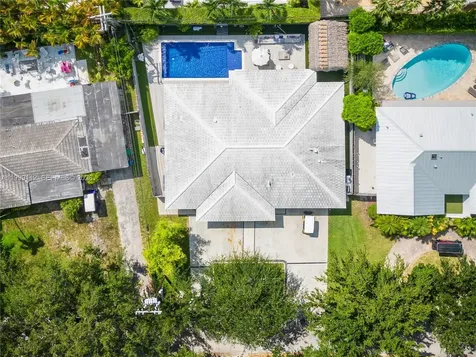 524 Warren Lane Key Biscayne FL 33149