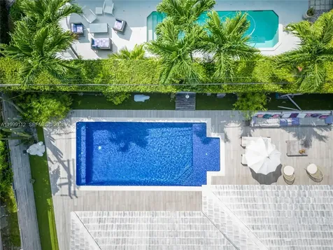 524 Warren Lane Key Biscayne FL 33149