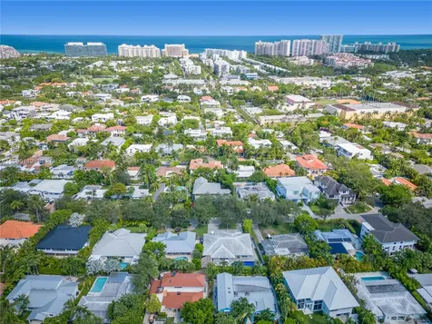 524 Warren Lane Key Biscayne FL 33149