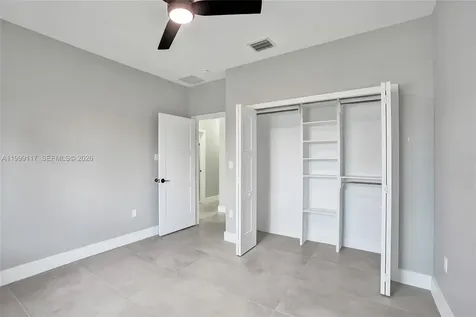 5241 SW 25th Street West Park FL 33023