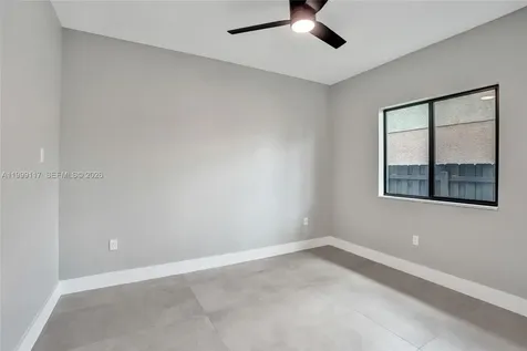 5241 SW 25th Street West Park FL 33023
