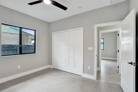 5241 SW 25th Street West Park FL 33023