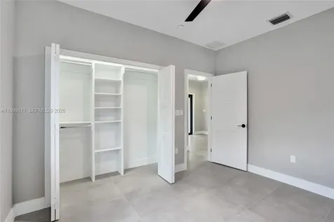 5241 SW 25th Street West Park FL 33023