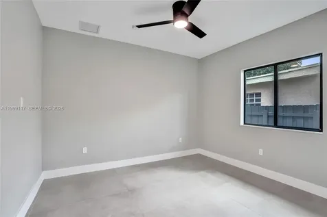 5241 SW 25th Street West Park FL 33023