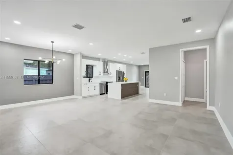 5241 SW 25th Street West Park FL 33023