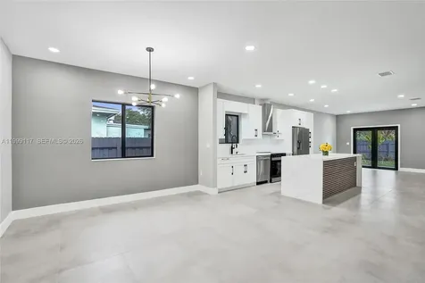 5241 SW 25th Street West Park FL 33023