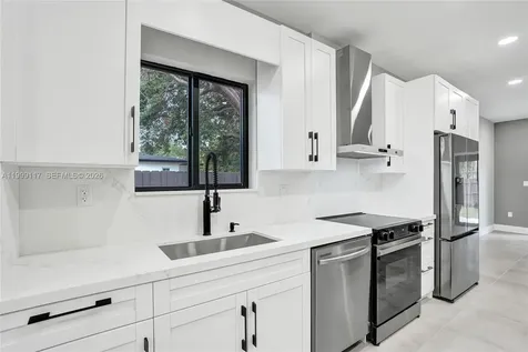 5241 SW 25th Street West Park FL 33023