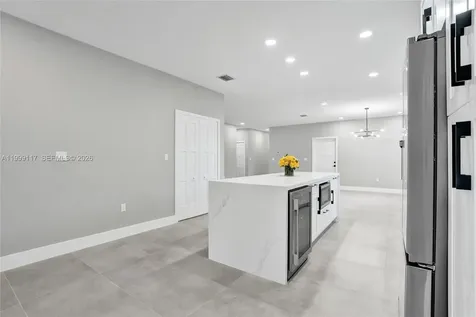 5241 SW 25th Street West Park FL 33023