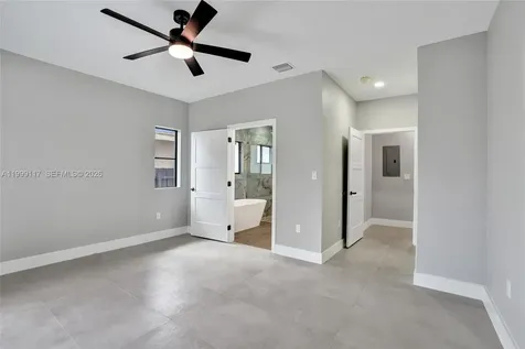 5241 SW 25th Street West Park FL 33023