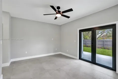 5241 SW 25th Street West Park FL 33023