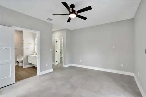 5241 SW 25th Street West Park FL 33023