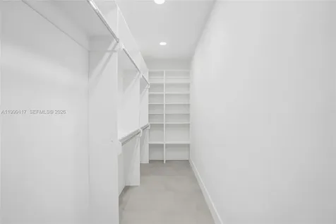 5241 SW 25th Street West Park FL 33023